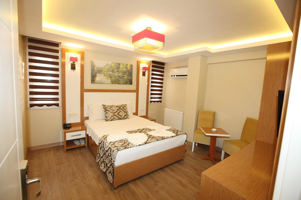 Emir Butik Otel บูยูกเชกเมเช ภายนอก รูปภาพ